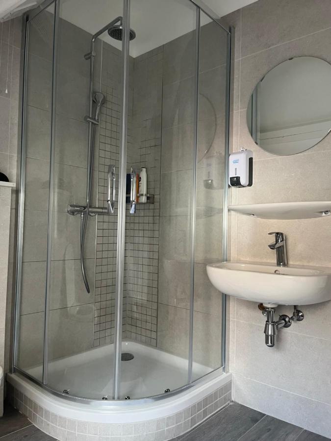 Au Marolles Chambre Atomium Bruxelles Eksteriør billede